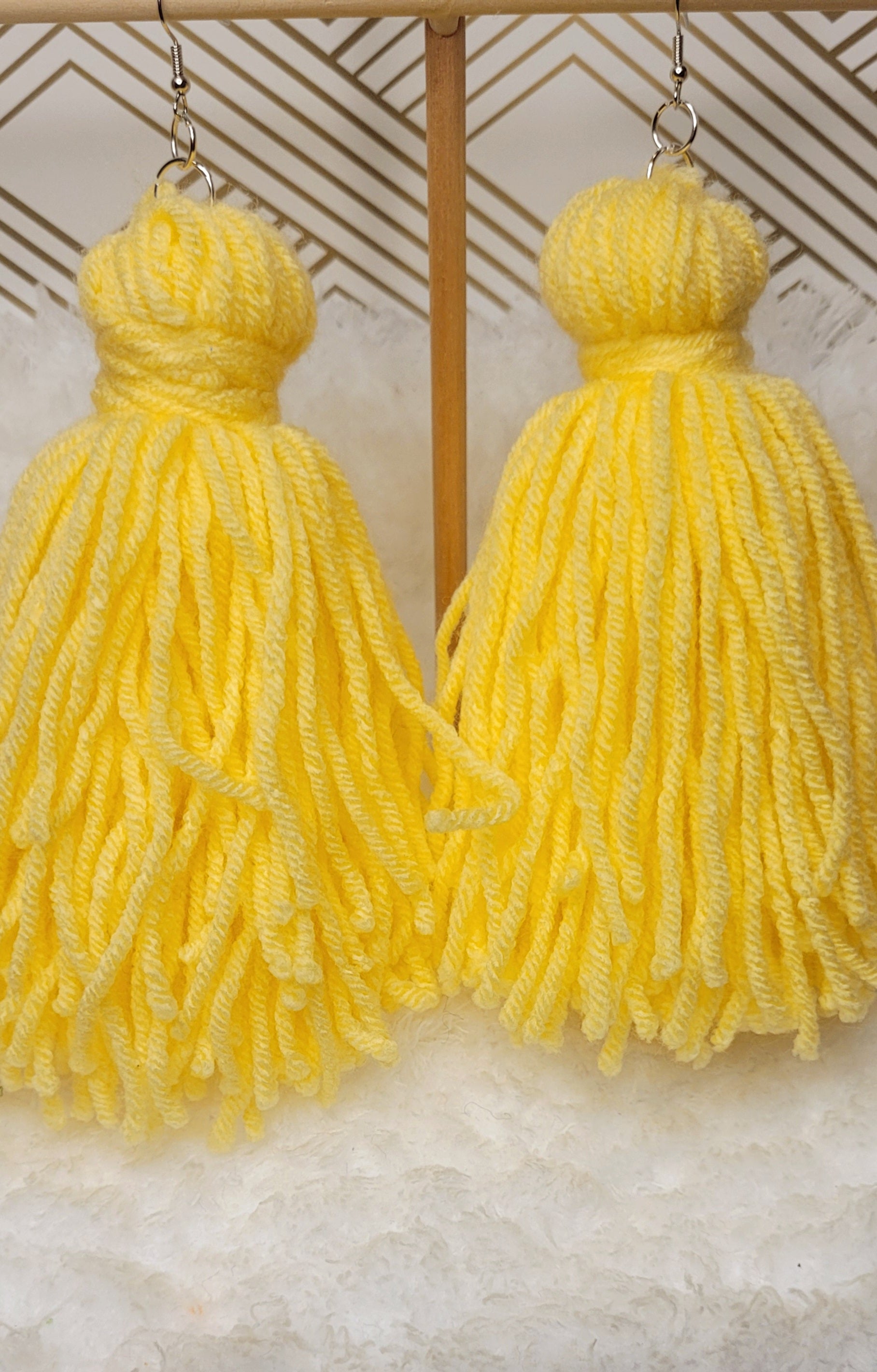 Large Fluffy tassel